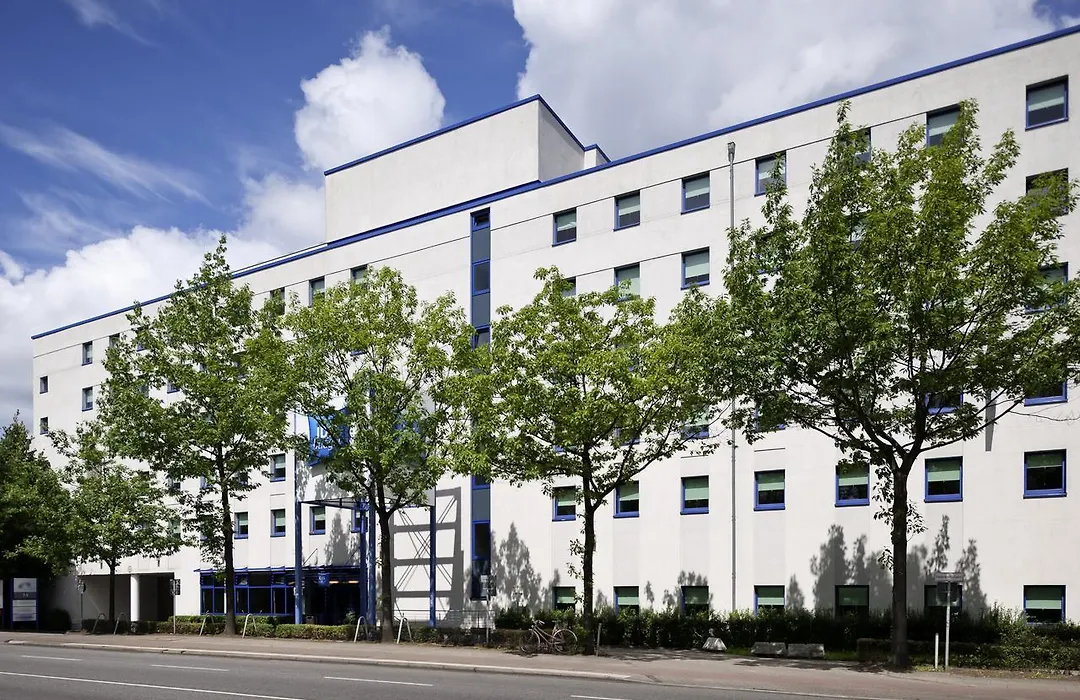 ibis budget Hamburg Altona-1